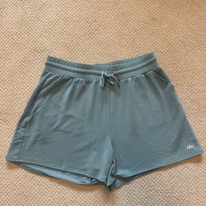 ALO Yoga Dreamy Short Athletic Shorts in Sea glass